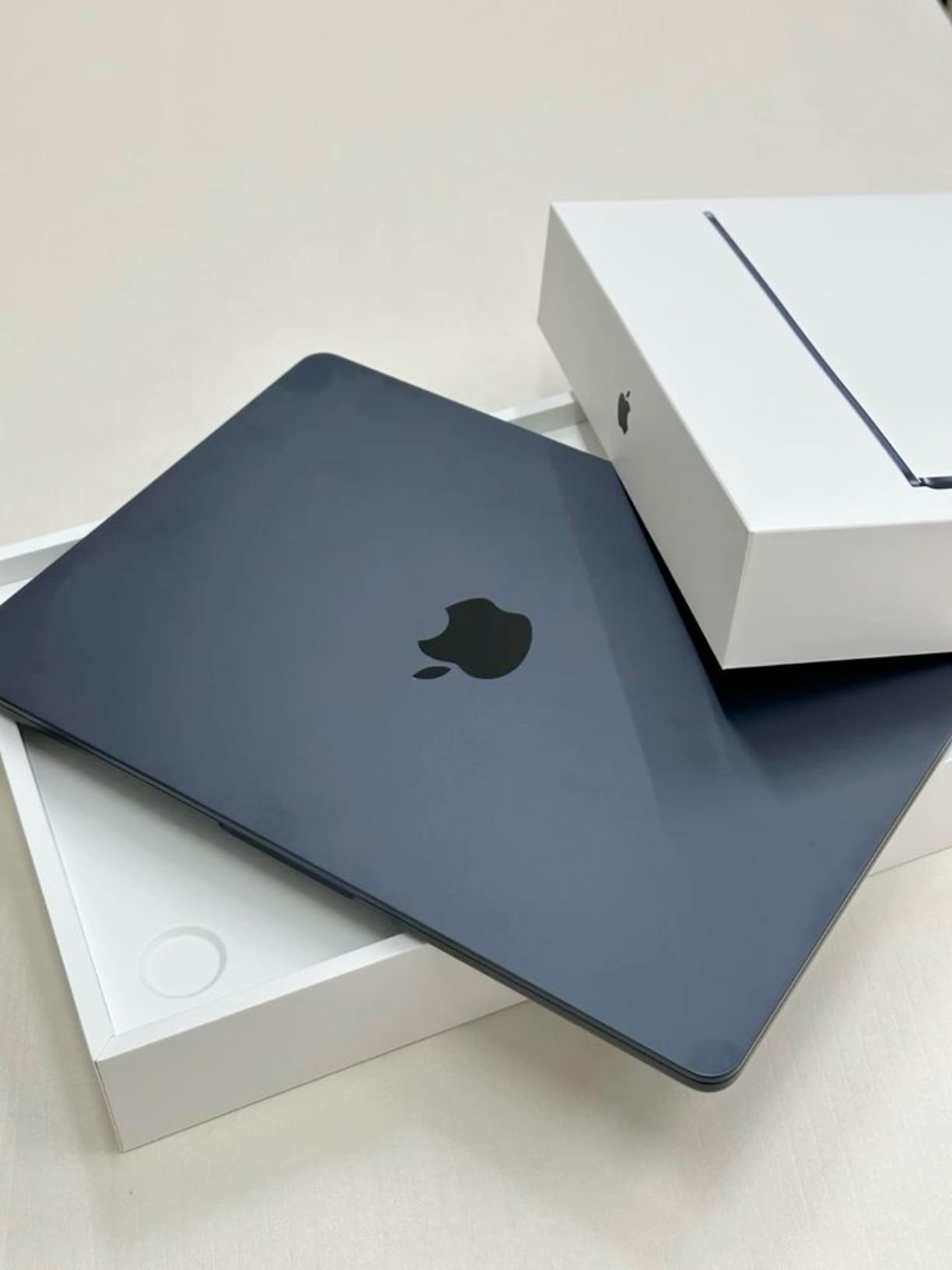 Manifesting MacBook Air M2 Midnight✨🪬🧿